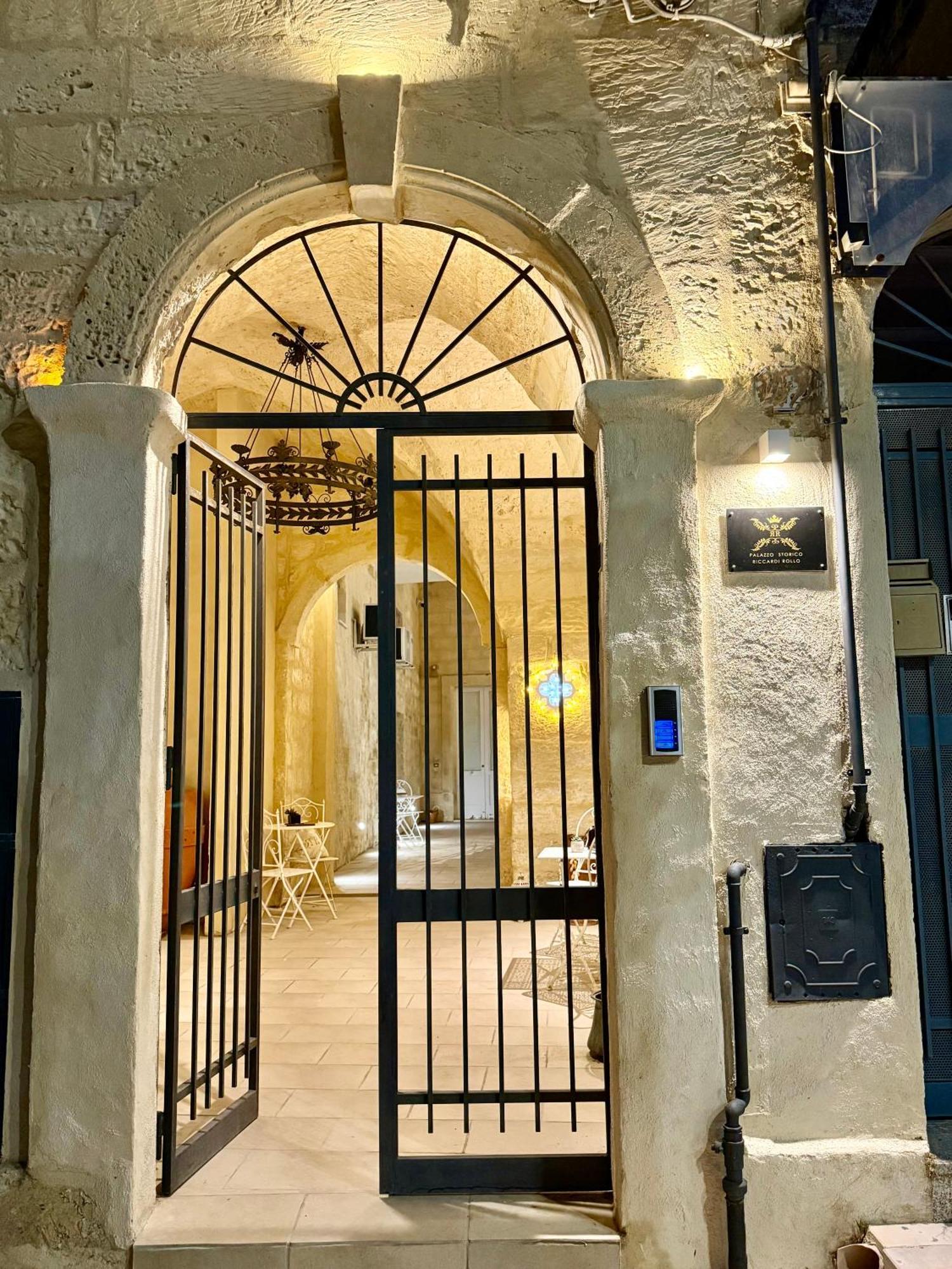 Ferienwohnung Palazzo Storico Riccardi Rollo San Cesario di Lecce Exterior foto